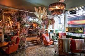 ENJOY SOCIALISING! MIX, MINGLE, & DANCE! EXPAND YOUR SOCIAL CIRCLE! 
