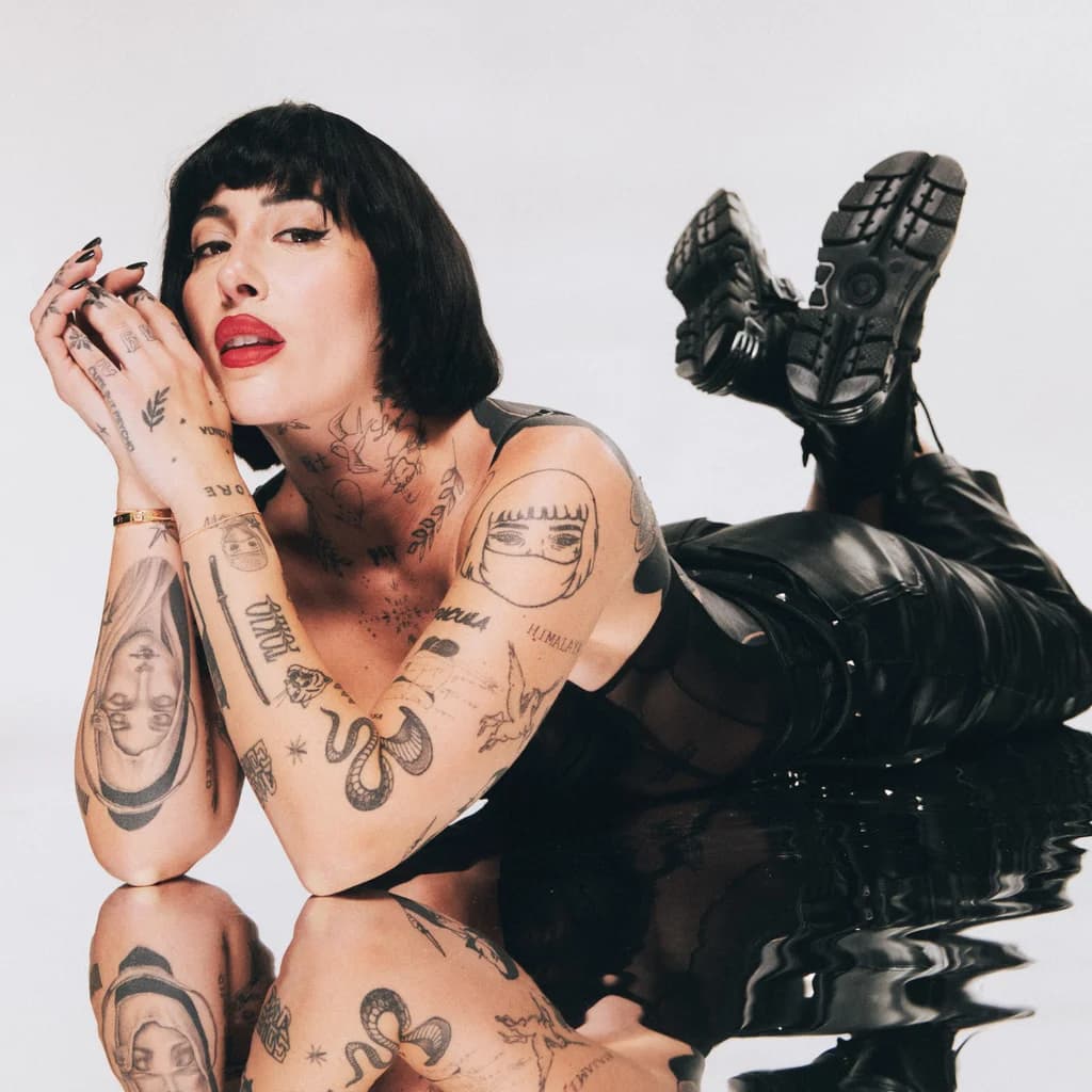 Indira Paganotto Curates