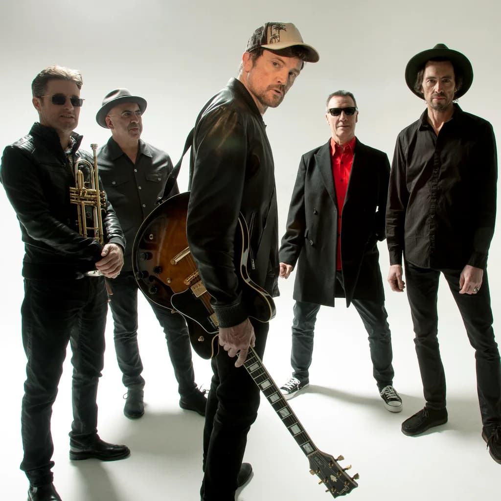 The Stunning at District 