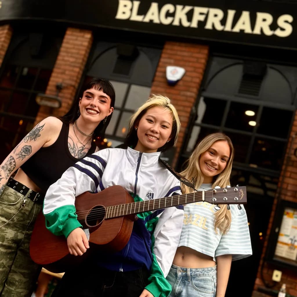 Ivy Chizi live @ Blackfriars!