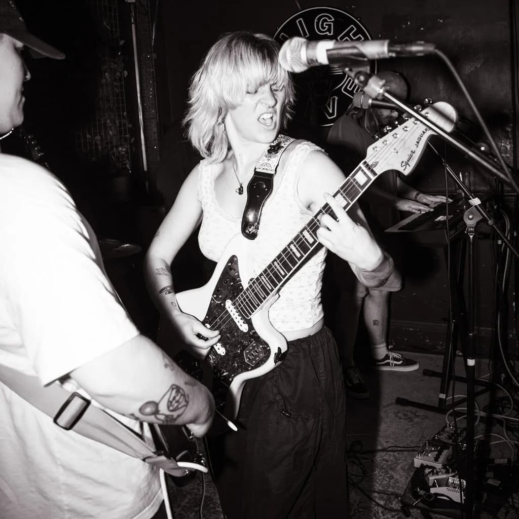 Genevieve Miles at The Old England Pub