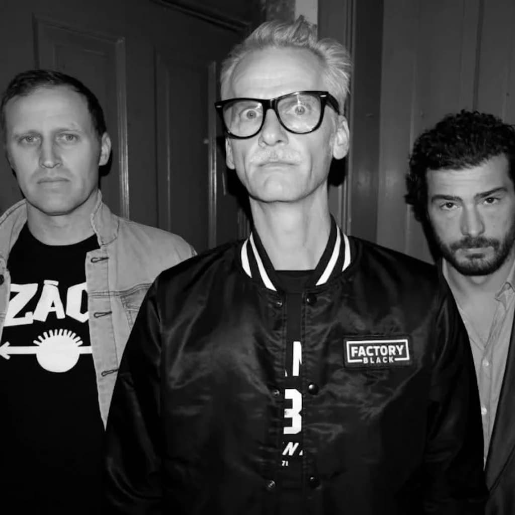 Powersolo // Ahmed & The Romans at Big Hands