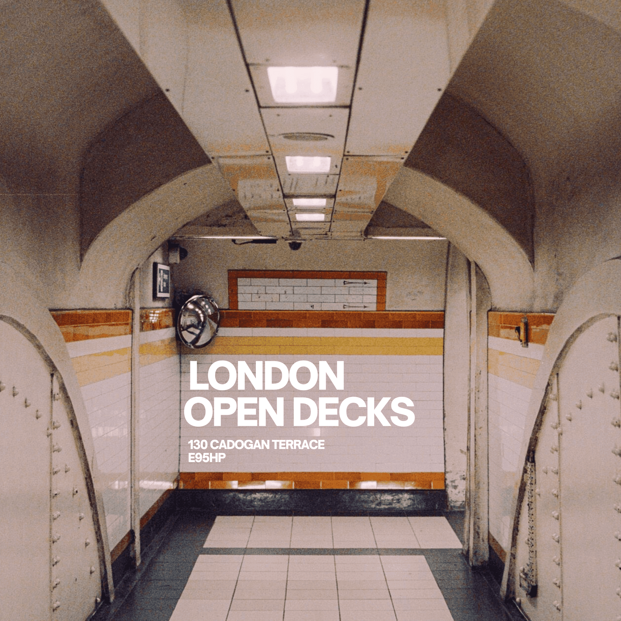 LONDON OPEN DECKS at Carbobar