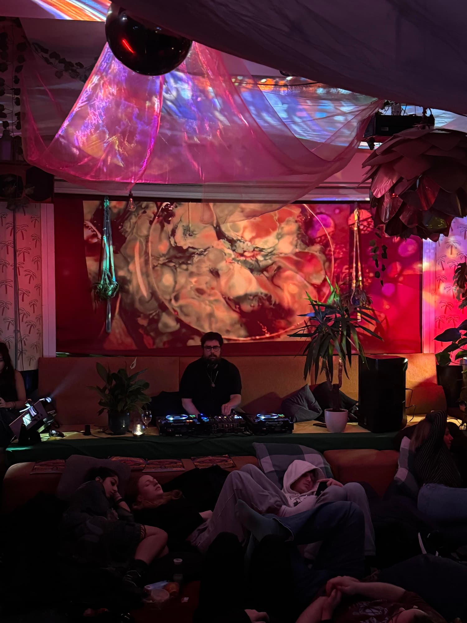 Club Cosmos - Alex Howard, Joe Webb, Phil Warner, Simon Scott & vrm vrm at Outlaws Yacht Club