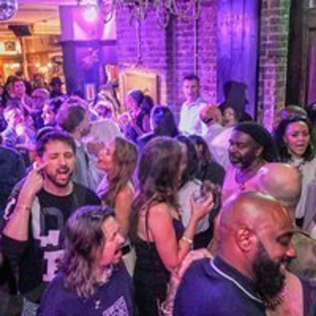 The Sade late night feee party special
