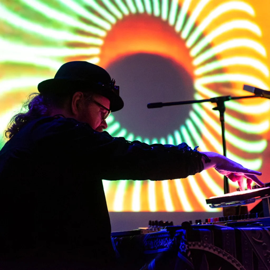 Ambient Leeds: Modulator ESP / Åyusp / Yorkshire Modular Society at The Fox And Newt