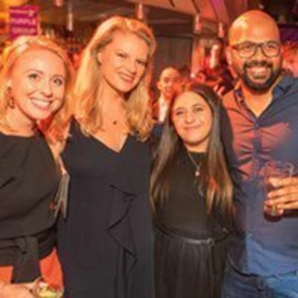 Singles Party @ The Folly (Ages: 30-50) *Free Welcome Drink*