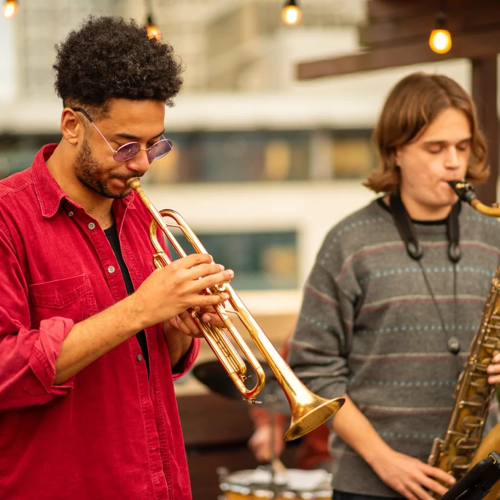 An Evening of Jazz?? Live music with Siglo Section at Jacobs Roof Garden